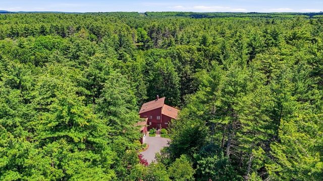 297 Reedy Meadow Rd, Groton, MA 01450