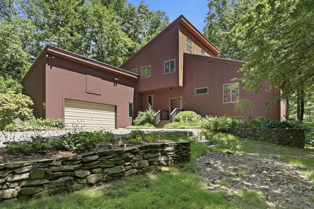 297 Reedy Meadow Rd, Groton, MA 01450
