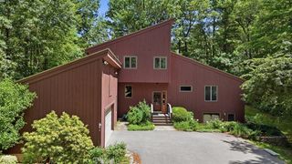 297 Reedy Meadow Rd, Groton, MA 01450
