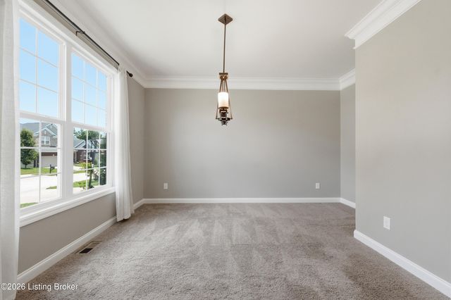 12506 Deer Lake Ln, Louisville, KY 40299