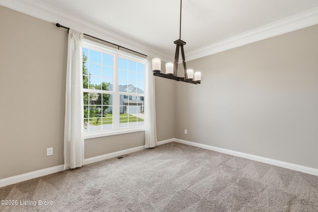 12506 Deer Lake Ln, Louisville, KY 40299