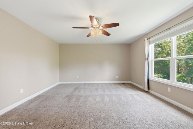12506 Deer Lake Ln, Louisville, KY 40299