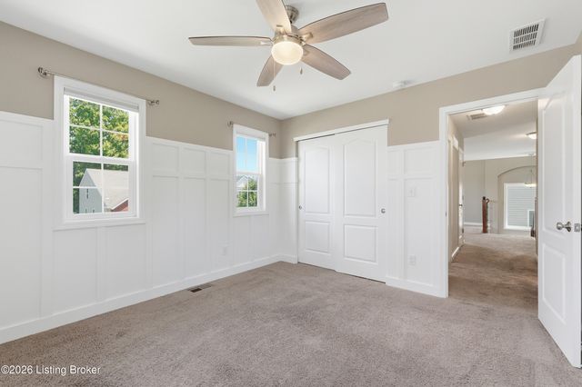 12506 Deer Lake Ln, Louisville, KY 40299