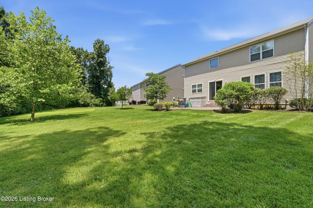 12506 Deer Lake Ln, Louisville, KY 40299