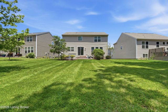 12506 Deer Lake Ln, Louisville, KY 40299