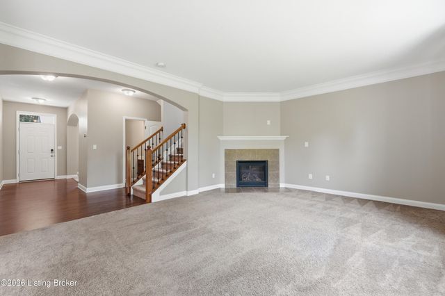 12506 Deer Lake Ln, Louisville, KY 40299