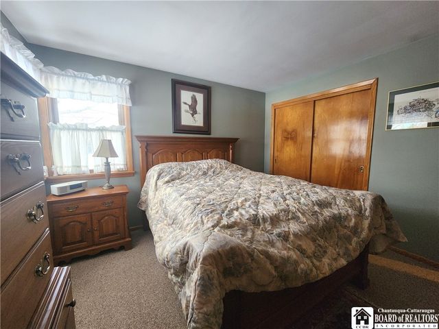 2 Leon Place, Pomfret, NY 14063