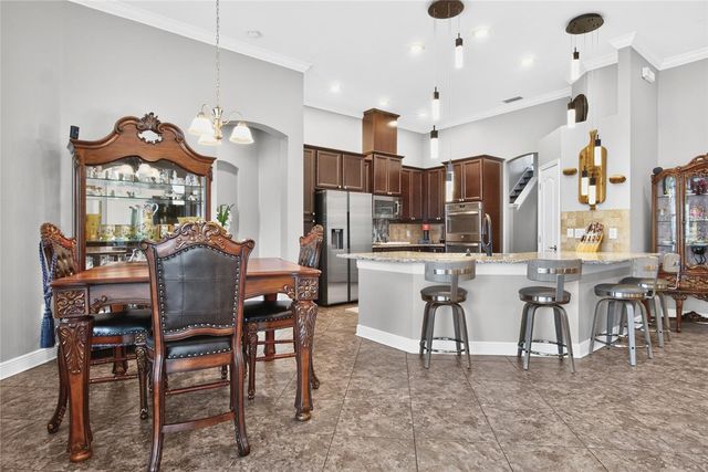 2823 COLEWOOD LANE, Dover, FL 33527