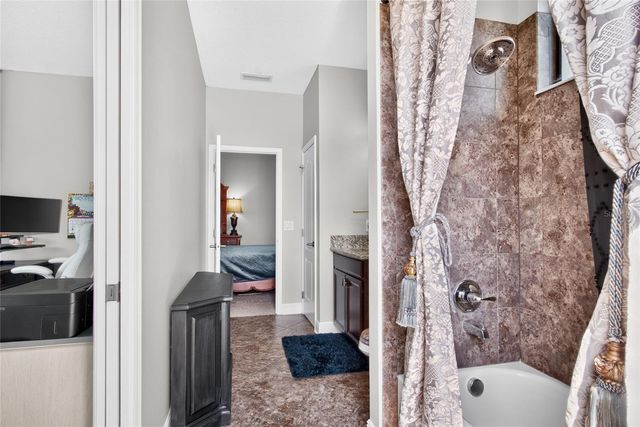 2823 COLEWOOD LANE, Dover, FL 33527