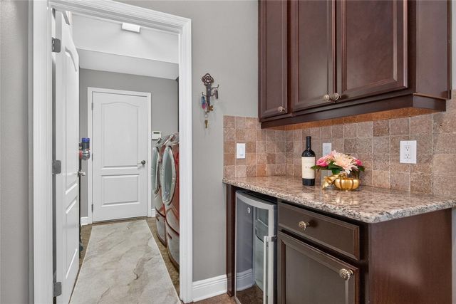 2823 COLEWOOD LANE, Dover, FL 33527