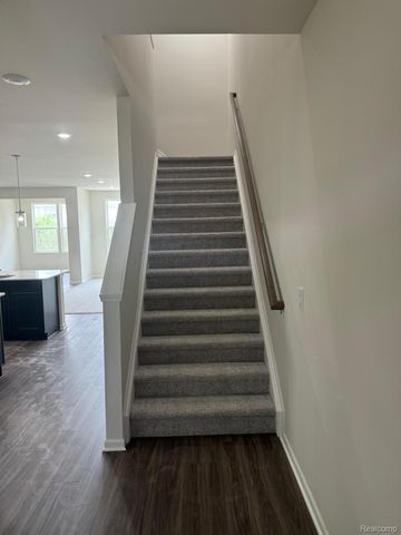 732 ADDISON Circle, Commerce Charter Township, MI 48390