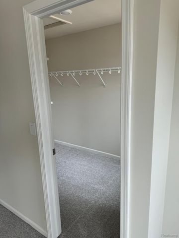 732 ADDISON Circle, Commerce Charter Township, MI 48390