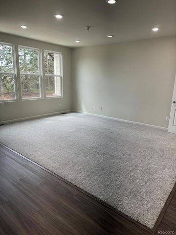 732 ADDISON Circle, Commerce Charter Township, MI 48390