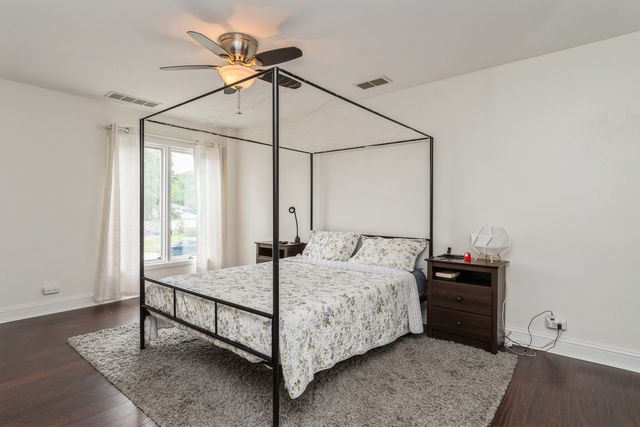 6565 Main Street 204, Downers Grove, IL 60516