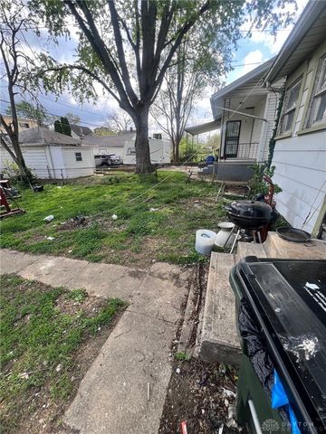 2324 Oakridge Drive, Dayton, OH 45417