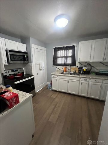 2324 Oakridge Drive, Dayton, OH 45417