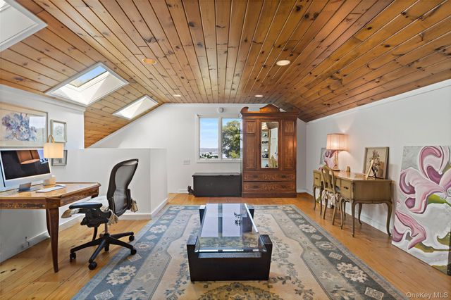 924 Route 9W S, Nyack, NY 10960
