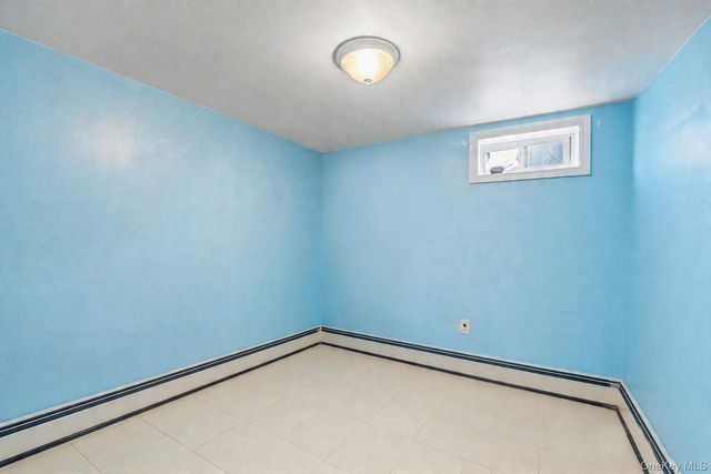 15001 Reeves Avenue, Flushing, NY 11367