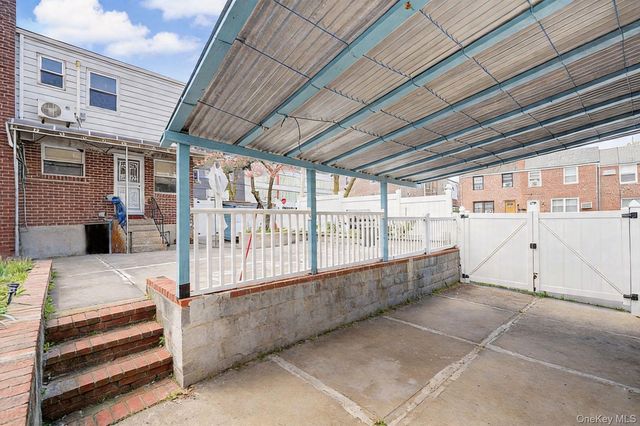 15001 Reeves Avenue, Flushing, NY 11367