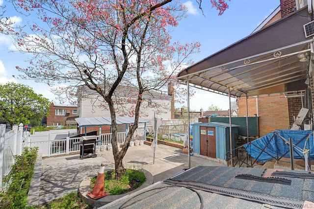 15001 Reeves Avenue, Flushing, NY 11367
