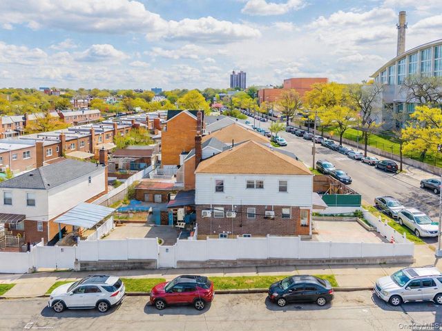 15001 Reeves Avenue, Flushing, NY 11367