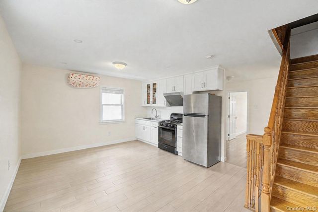 15001 Reeves Avenue, Flushing, NY 11367