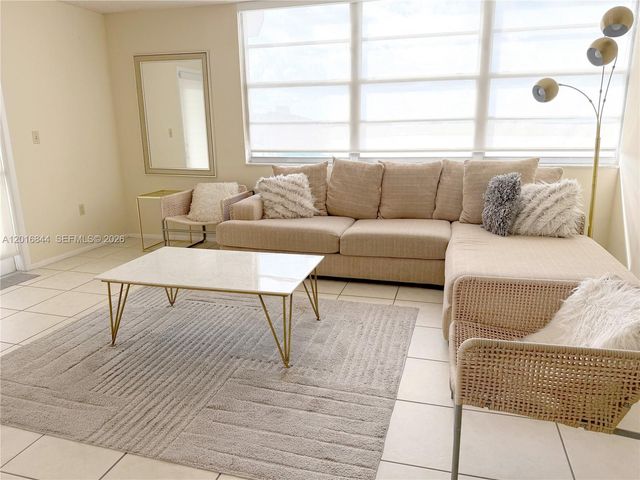 1301 NE Miami Gardens Dr 626W, Miami, FL 33179