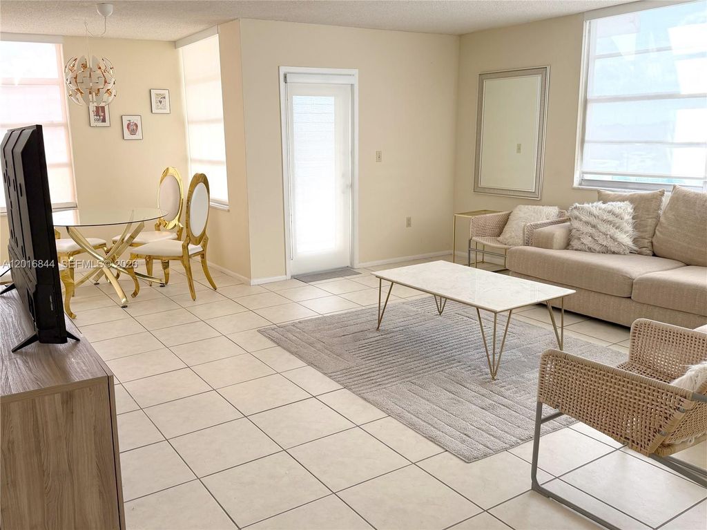 1301 NE Miami Gardens Dr 626W, Miami, FL 33179