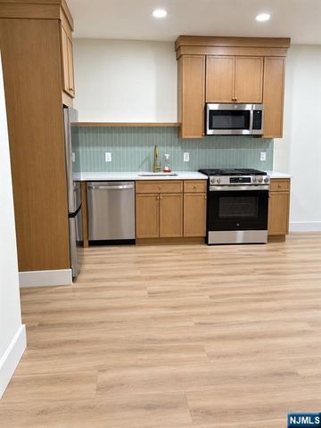 307 Ann Street, Harrison, NJ 07029