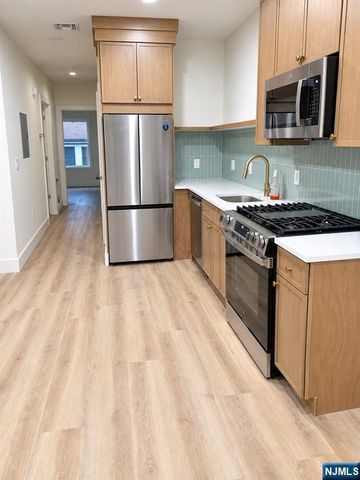 307 Ann Street, Harrison, NJ 07029