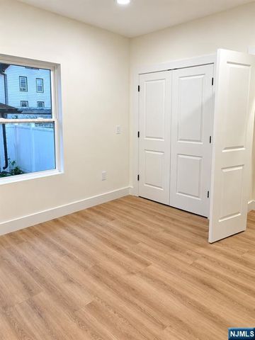 307 Ann Street, Harrison, NJ 07029
