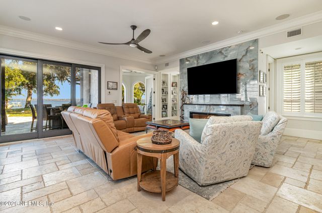 1402 WILKIES POINT Road, Green Cove Springs, FL 32043