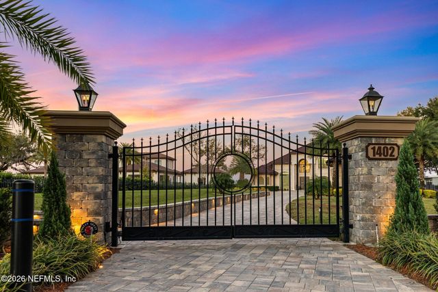 1402 WILKIES POINT Road, Green Cove Springs, FL 32043