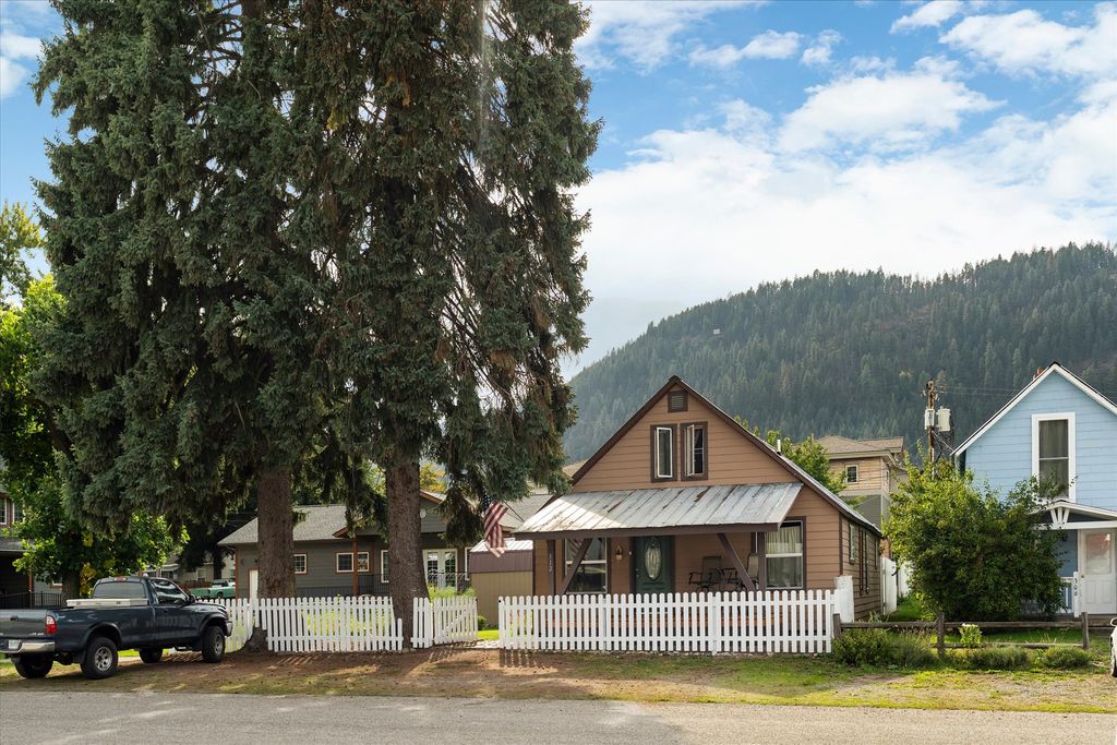 312 E Kootenai Avenue, Troy, MT 59935 photo 4