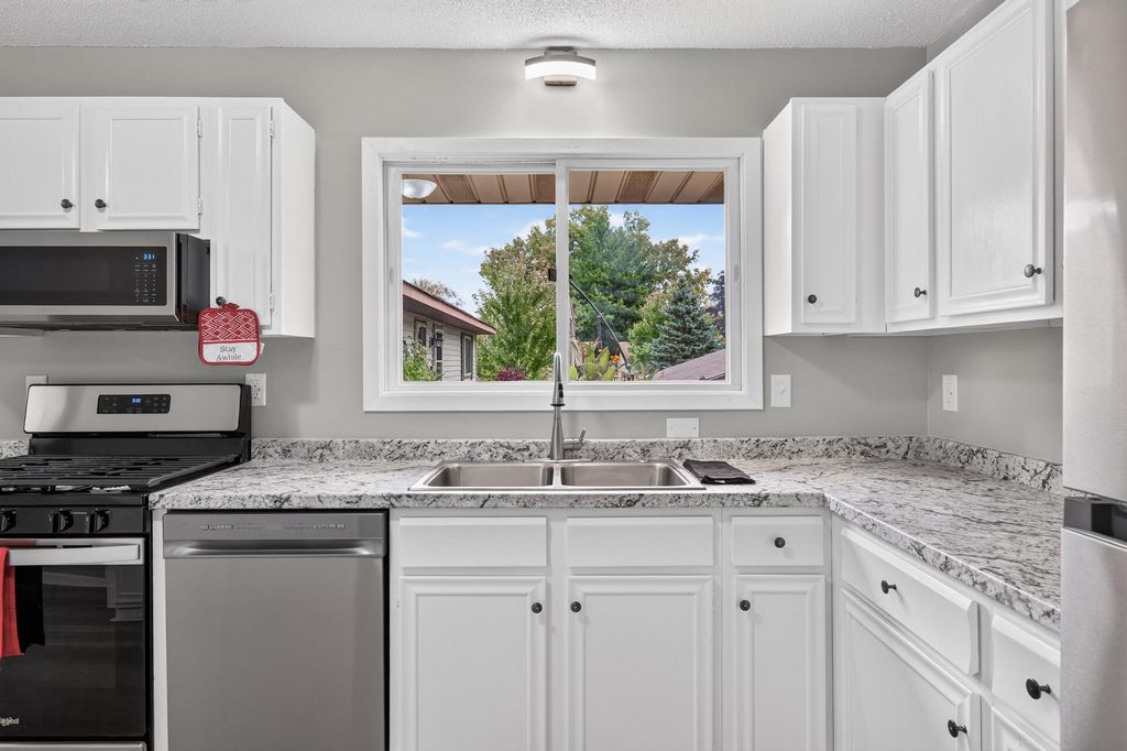 1014 9th Avenue SW, Forest Lake, MN 55025 — photo 4