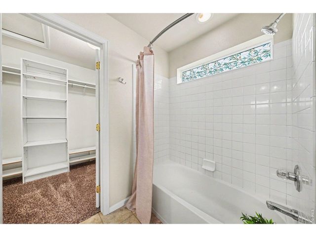 2044 Falcon Ridge Dr, Fort Collins, CO 80528