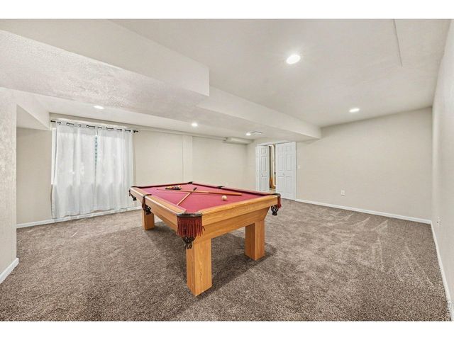 2044 Falcon Ridge Dr, Fort Collins, CO 80528