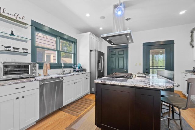 4417 7th AVENUE, Kenosha, WI 53140