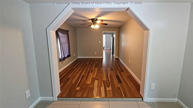 10560 Coal River Road, St Albans, WV 25177