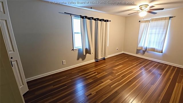 10560 Coal River Road, St Albans, WV 25177