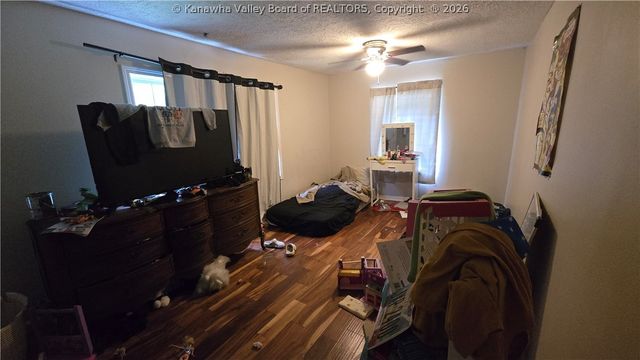 10560 Coal River Road, St Albans, WV 25177