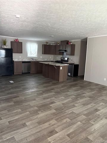 4229 Hillary, Burton, MI 48519
