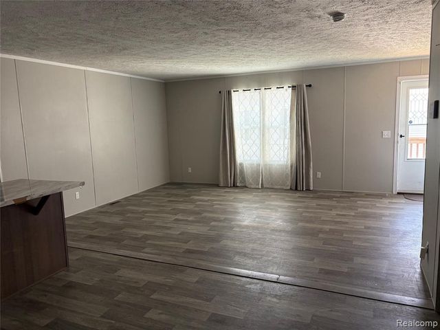 4229 Hillary, Burton, MI 48519