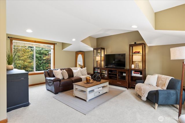 25204 19th Avenue NE, Arlington, WA 98223