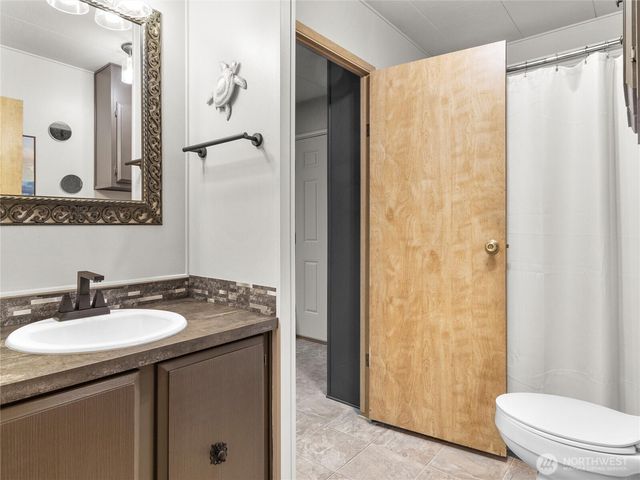 5226 Chelan Lane SE, Lacey, WA 98503