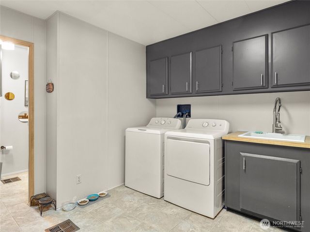 5226 Chelan Lane SE, Lacey, WA 98503