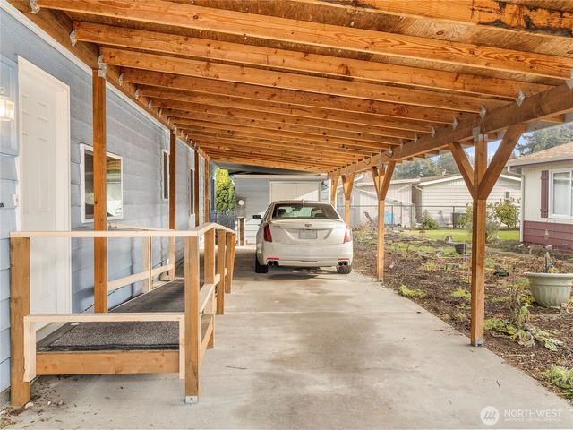 5226 Chelan Lane SE, Lacey, WA 98503
