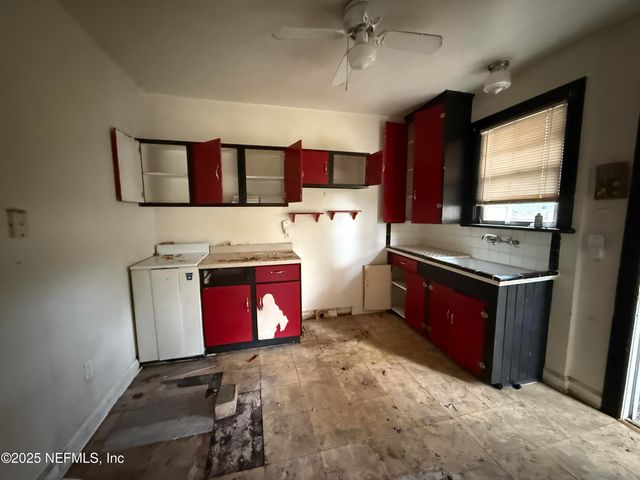 4051 MYRA Street, Jacksonville, FL 32205