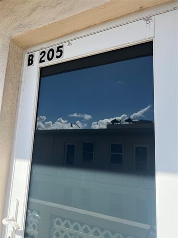 1315 N Ocean Drive 205, Hollywood, FL 33019