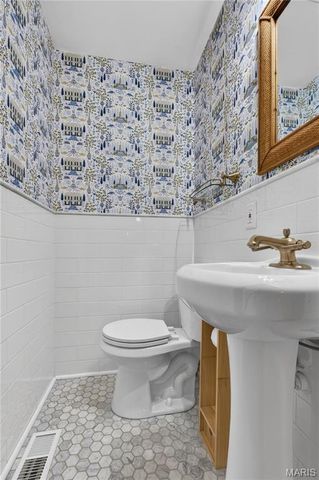 6122 McPherson Avenue, St Louis, MO 63112